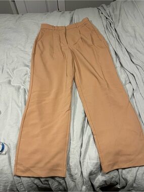 Abercrombie & Fitch High-Rise Straight-Leg Pants in Camel Tan